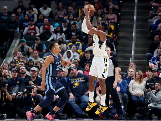  贝恩三分箭如雨下，灰熊外线发威主场大胜掘金