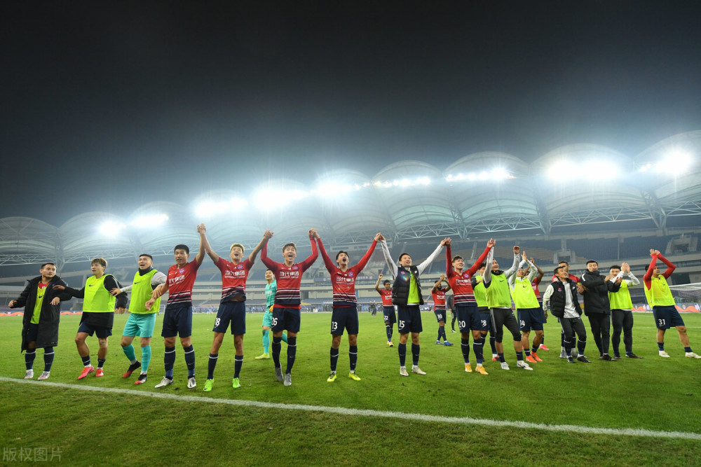 云博体育官网- 科莫湖边小镇球队，创队史最佳联赛排名  